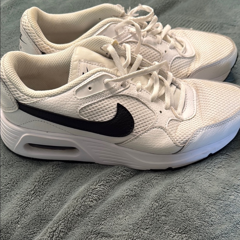 Nike Women's White Mesh Sneakers with Black Swoosh